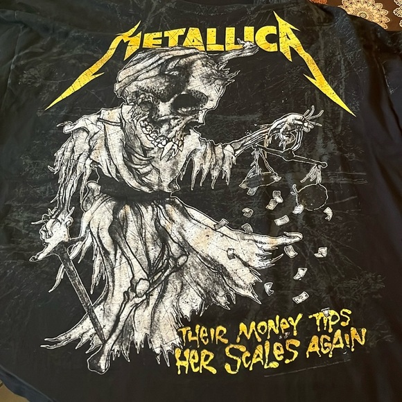 Hanes Metallica Graphic Tee - Black and Yellow - Picture 1 of 4